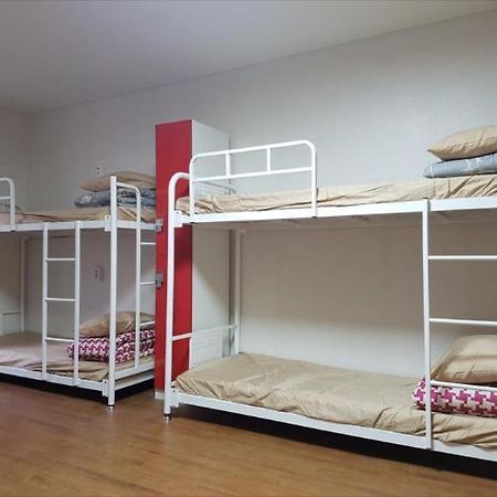 Kimchee Busan Downtown Guesthouse Екстер'єр фото