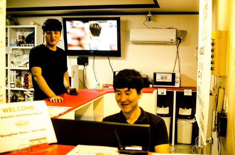 Kimchee Busan Downtown Guesthouse Екстер'єр фото