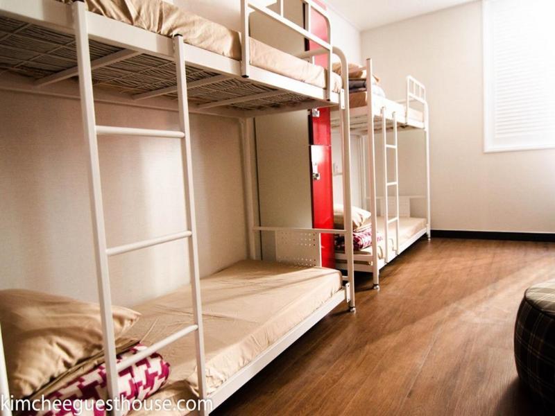 Kimchee Busan Downtown Guesthouse Екстер'єр фото